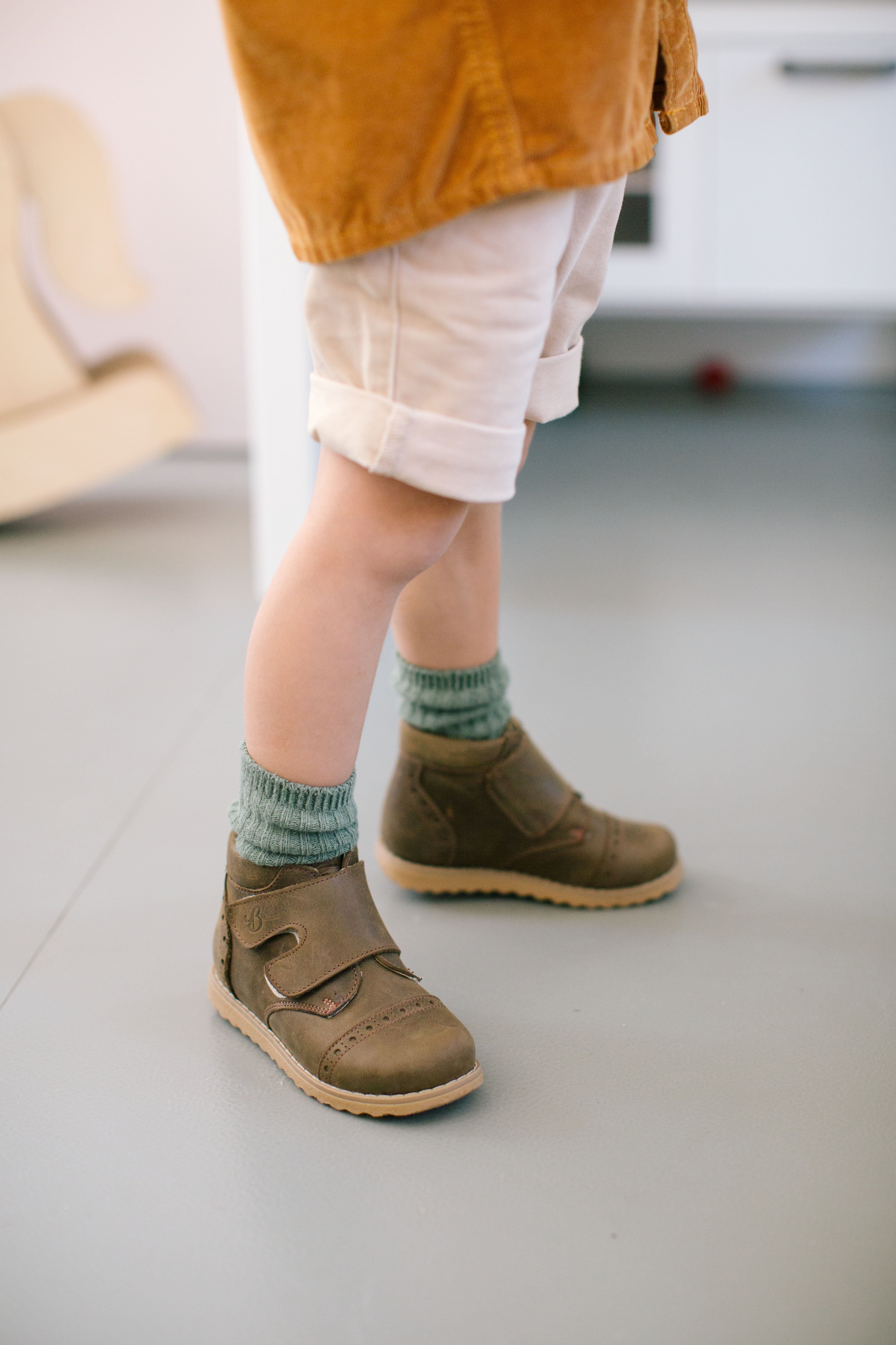 leather footwear for children