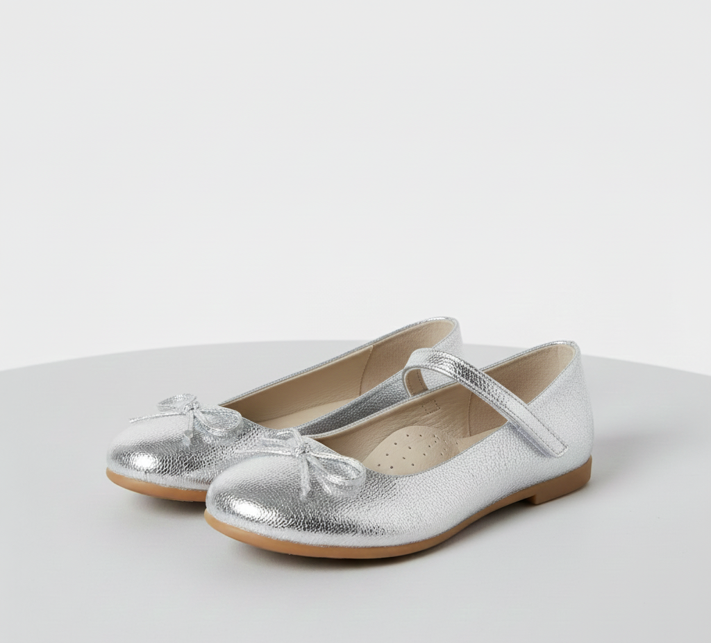 Dream Özel Gün Gümüş Fiyonklu Vegan Deri Kız Çocuk Babet