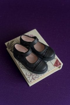 Siyah Simli Hakiki Deri Ortopedik Kız Çocuk Ayakkabı