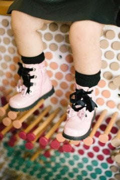 Pink patent leather bow Girl's Boots