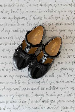 T-Bar Özel Gün Pullu Fiyonklu Siyah Vegan Kız Çocuk Babet