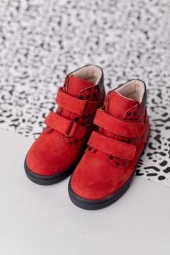 Bold Puantiyeli Kırmızı Cat Kız Çocuk Bot