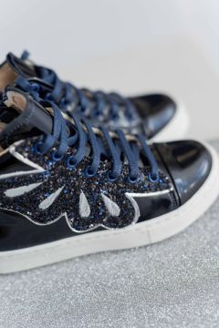 Kelebekli Lacivert Rugan Kız Çocuk Bot