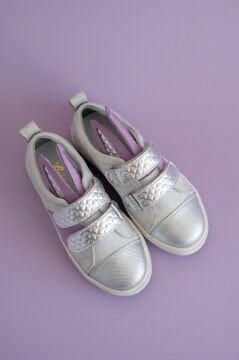 Kulaklı Gümüş Lila Cırtlı Hakiki Deri Kız Çocuk Ayakkabı