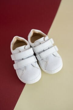 Ecco Beyaz Cırtlı Hakiki Deri Ortopedik Çocuk Spor Ayakkabı